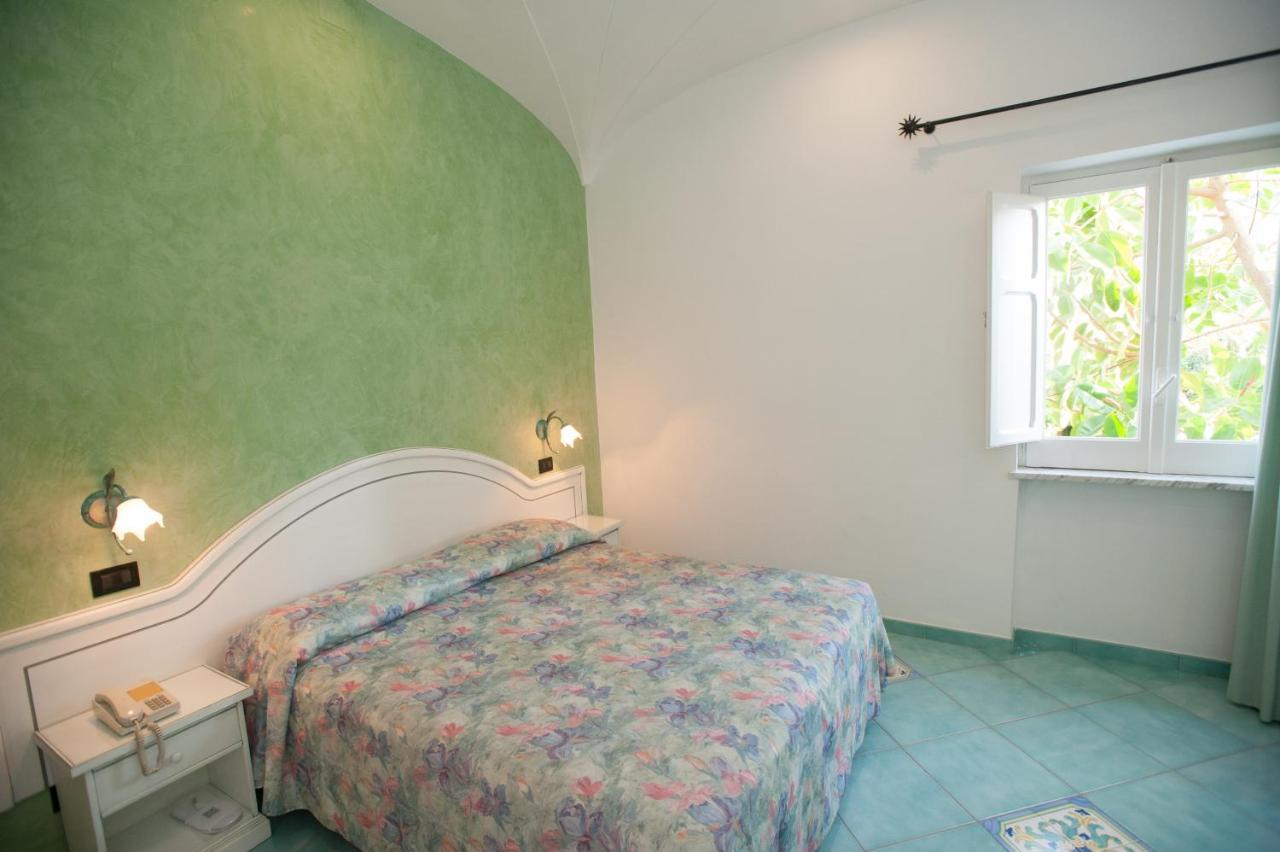 Hotel Villa Sirena - Thermae & Spa 이스키아 외부 사진