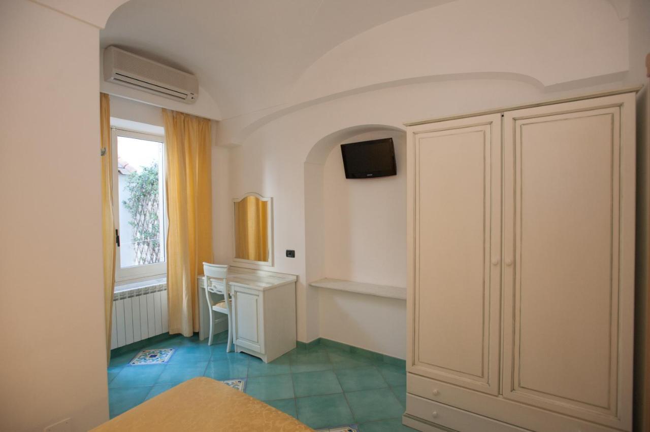 Hotel Villa Sirena - Thermae & Spa 이스키아 외부 사진